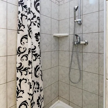 Appartamento 2 Bedroom Amazing In Pola