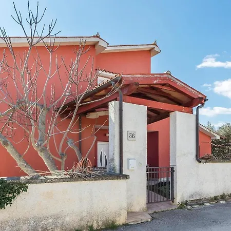 2 Bedroom Amazing In Appartamento